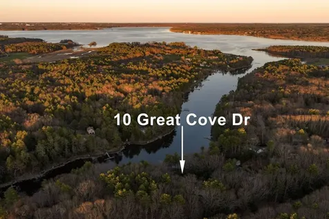 10 Great Cove Drive Newmarket NH 03857