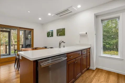 10 Great Cove Drive Newmarket NH 03857