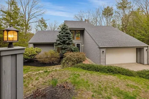 10 Great Cove Drive Newmarket NH 03857