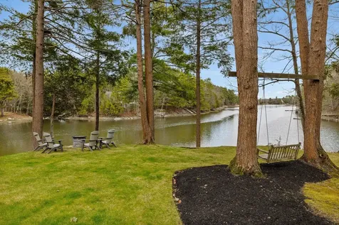 10 Great Cove Drive Newmarket NH 03857