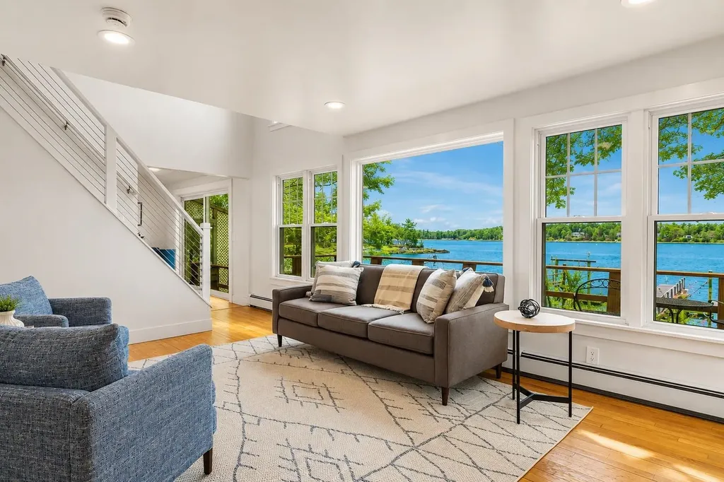 28 Colony Cove Road Durham NH 03824
