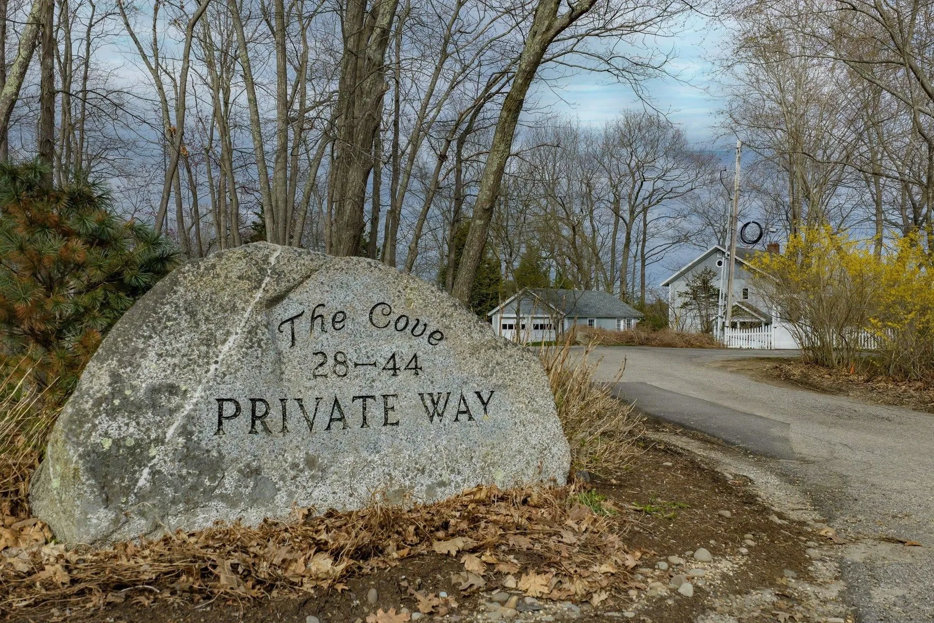 28 Colony Cove Road Durham NH 03824