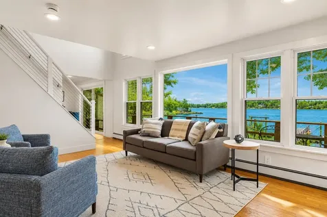 28 Colony Cove Road Durham NH 03824