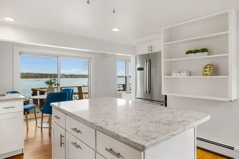 28 Colony Cove Road Durham NH 03824