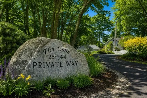 28 Colony Cove Road Durham NH 03824