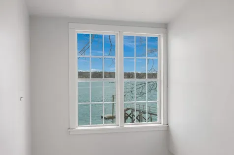 28 Colony Cove Road Durham NH 03824