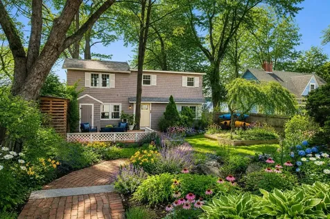 28 Colony Cove Road Durham NH 03824