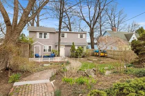 28 Colony Cove Road Durham NH 03824