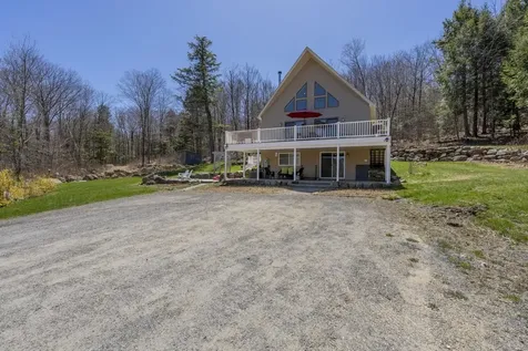 14 Loyd Lane Harrisville NH 03450