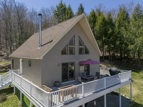 14 Loyd Lane Harrisville NH 03450