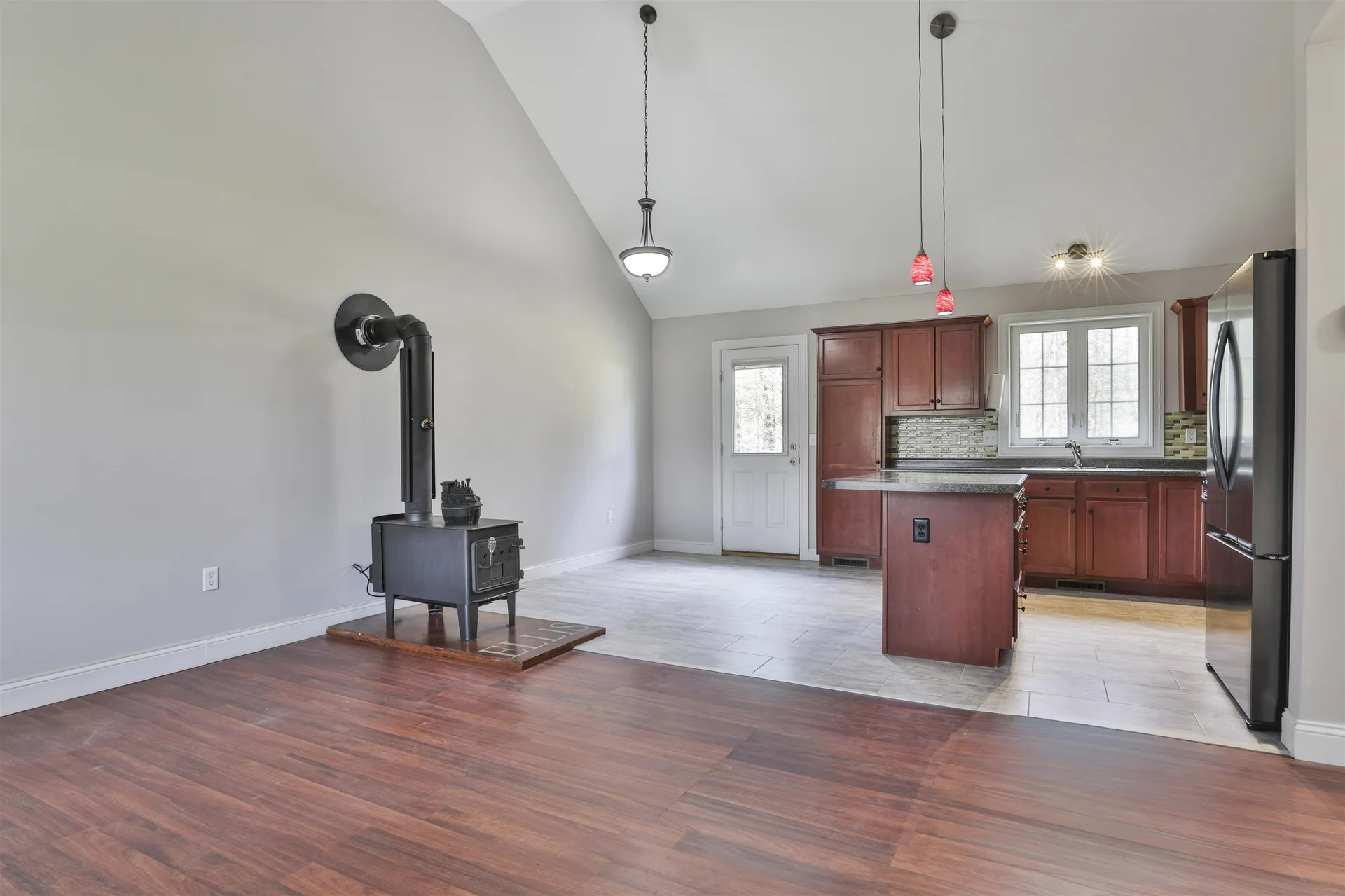 109 Old Brookline Road Milford NH 03055