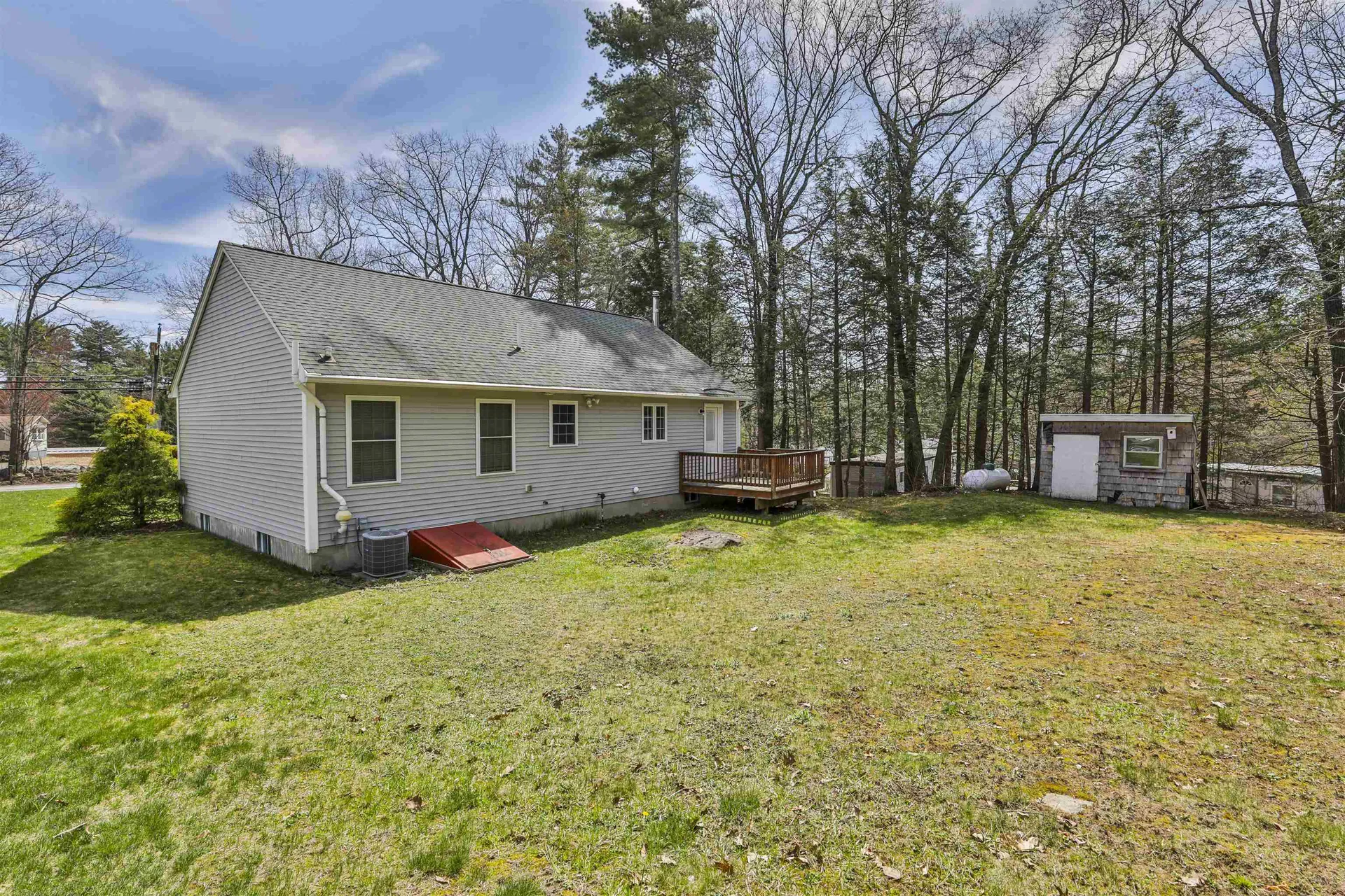 109 Old Brookline Road Milford NH 03055