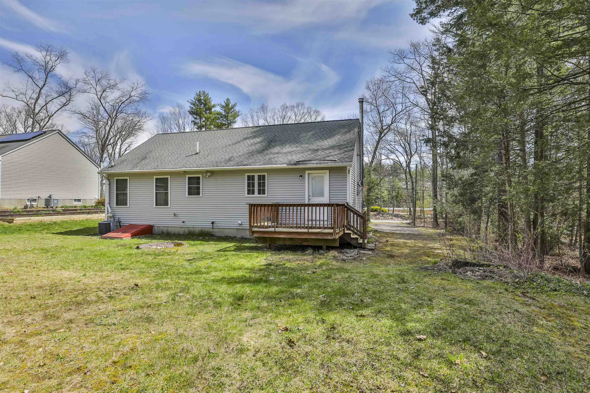 109 Old Brookline Road Milford NH 03055