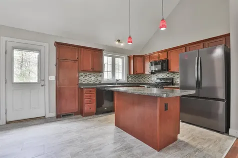 109 Old Brookline Road Milford NH 03055