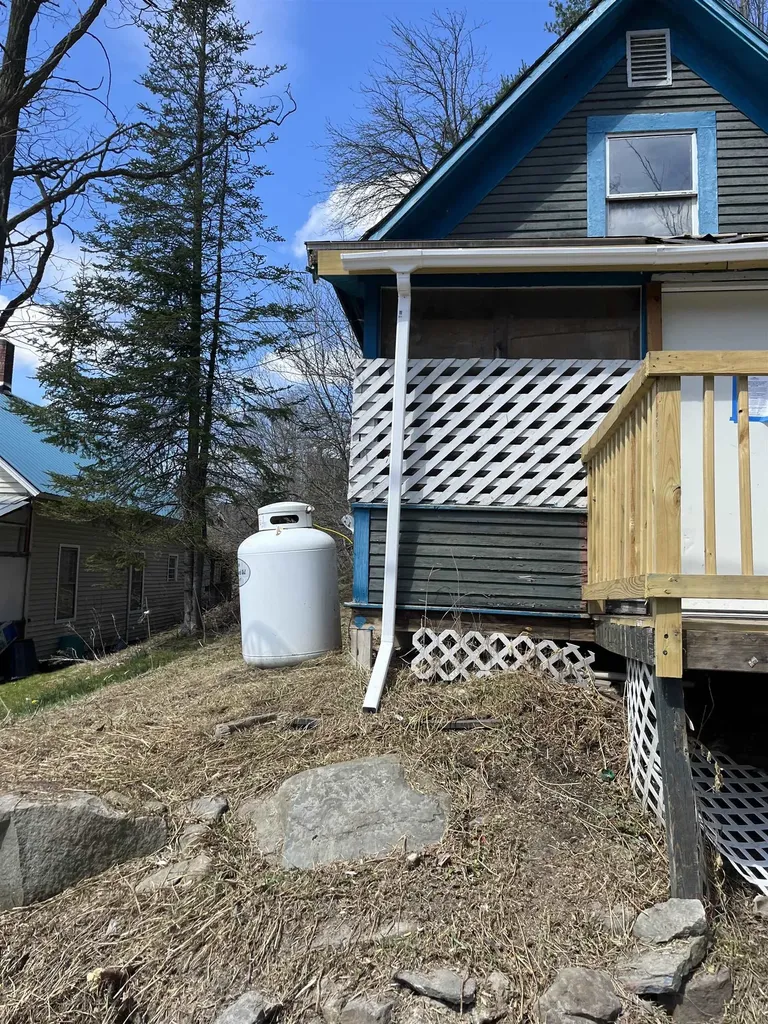76 Water Street Barton VT 05822