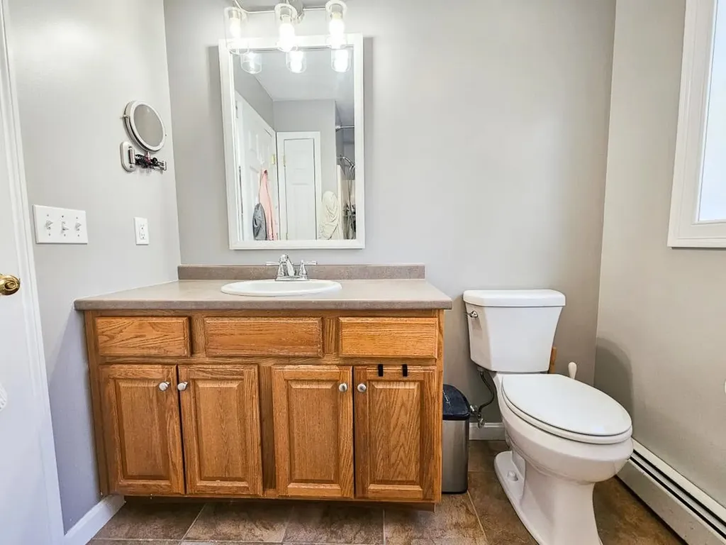 10 Knowles Way Northwood NH 03261