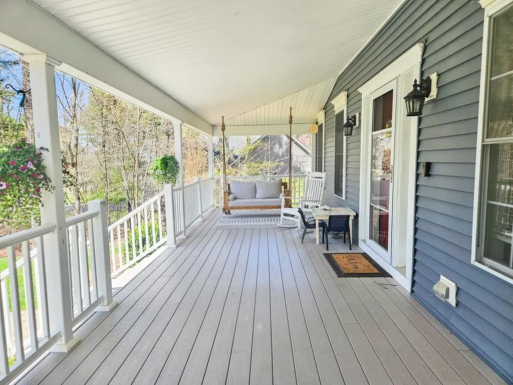 10 Knowles Way Northwood NH 03261