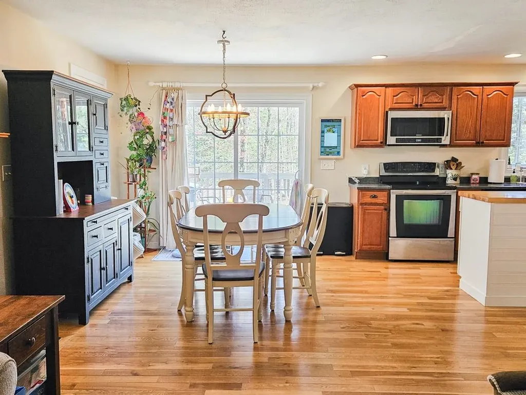 10 Knowles Way Northwood NH 03261