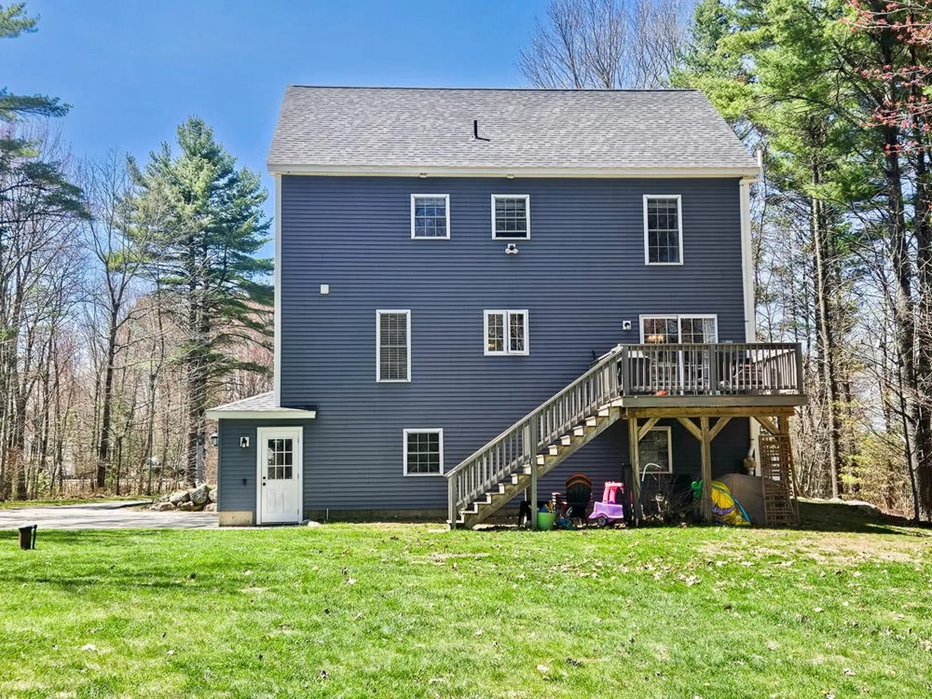 10 Knowles Way Northwood NH 03261