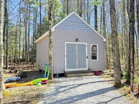 10 Knowles Way Northwood NH 03261