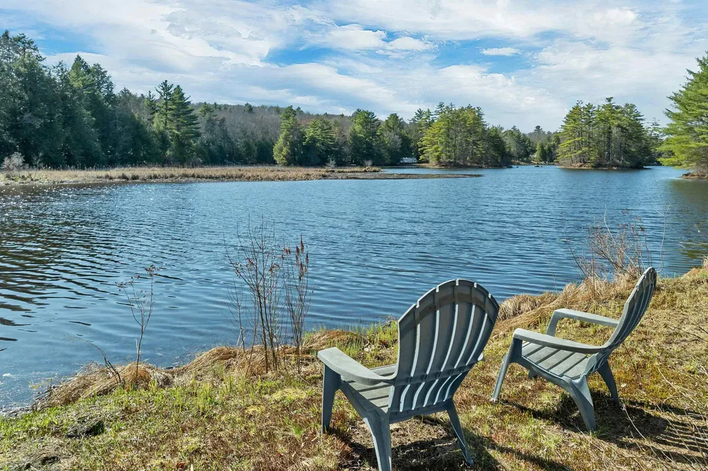 47 Dock Road Belmont NH 03220
