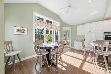 8 Marshalls Way Hollis NH 03049