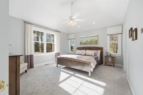 8 Marshalls Way Hollis NH 03049
