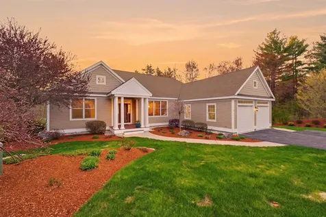 8 Marshalls Way Hollis NH 03049