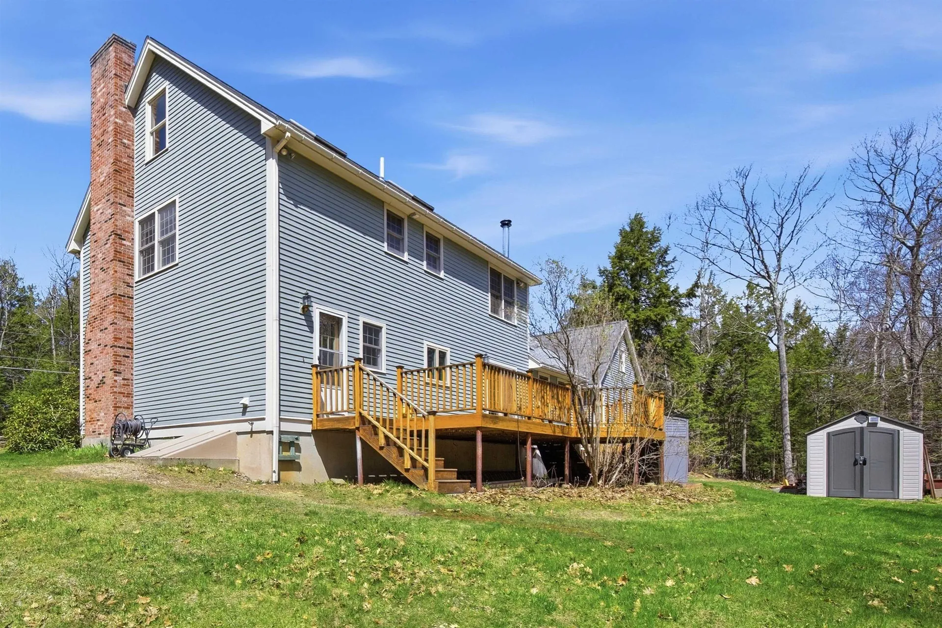 89 Old Centre Road Deerfield NH 03037