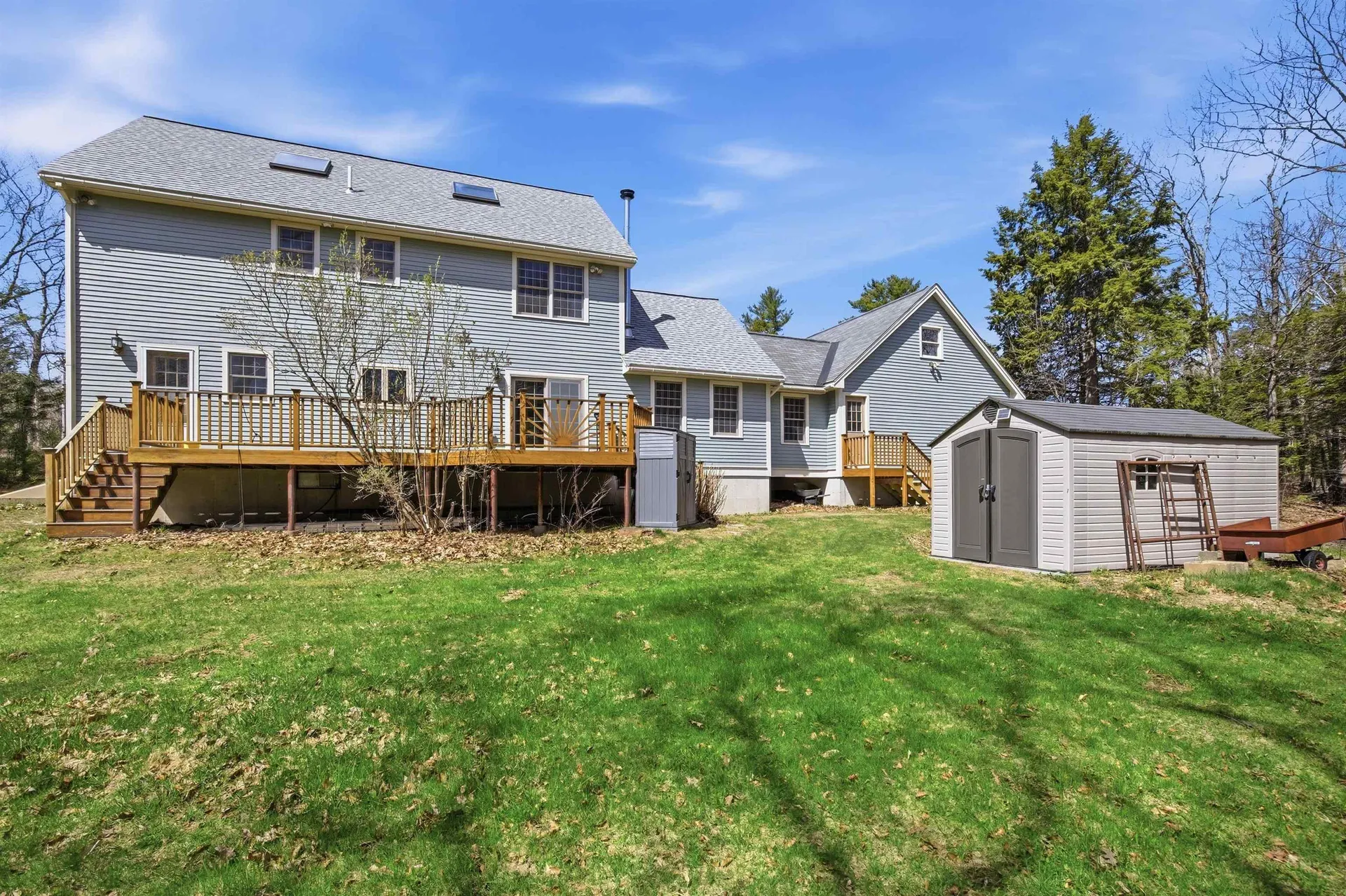 89 Old Centre Road Deerfield NH 03037