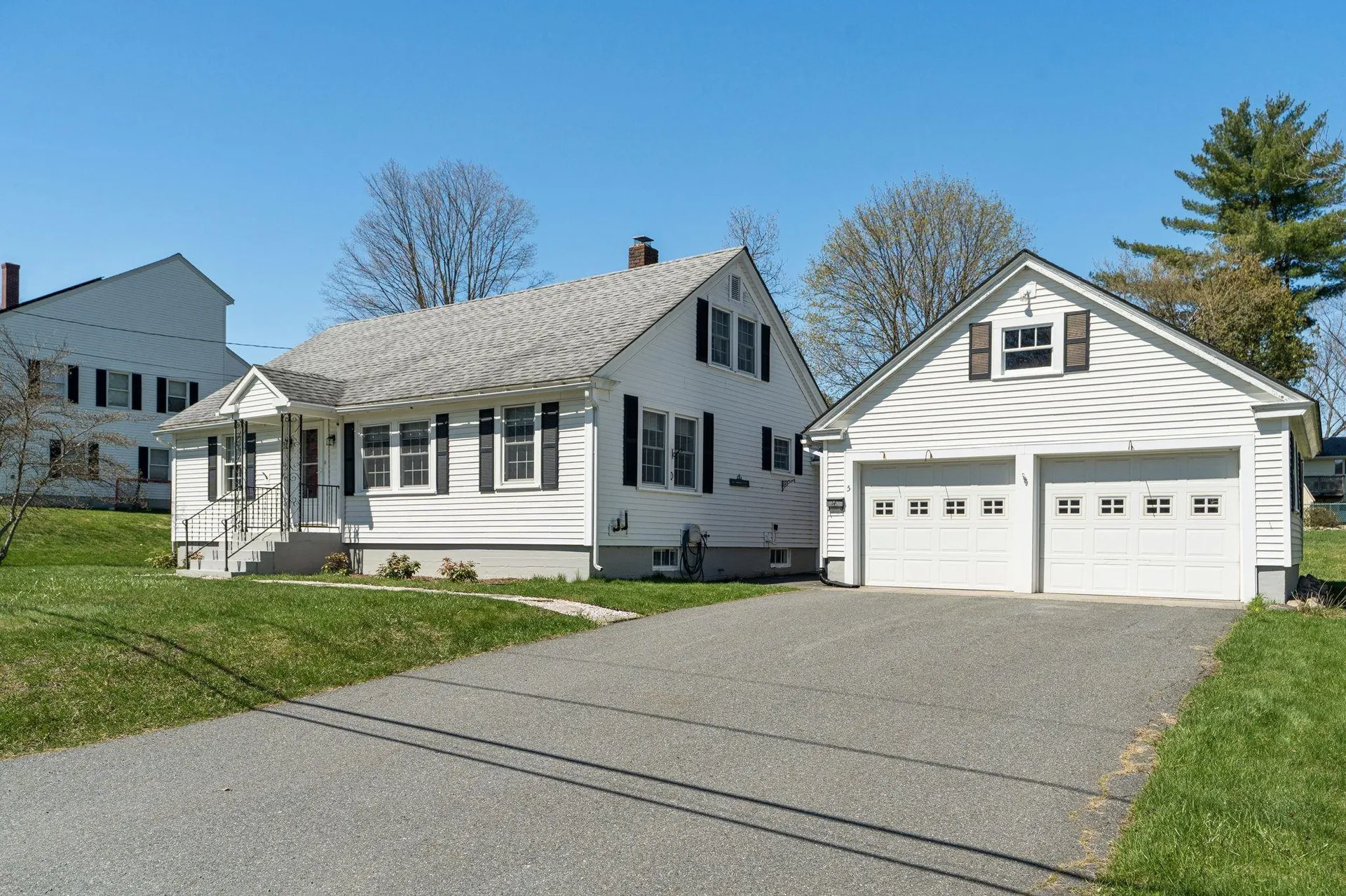 5 Jones Avenue Lebanon NH 03784
