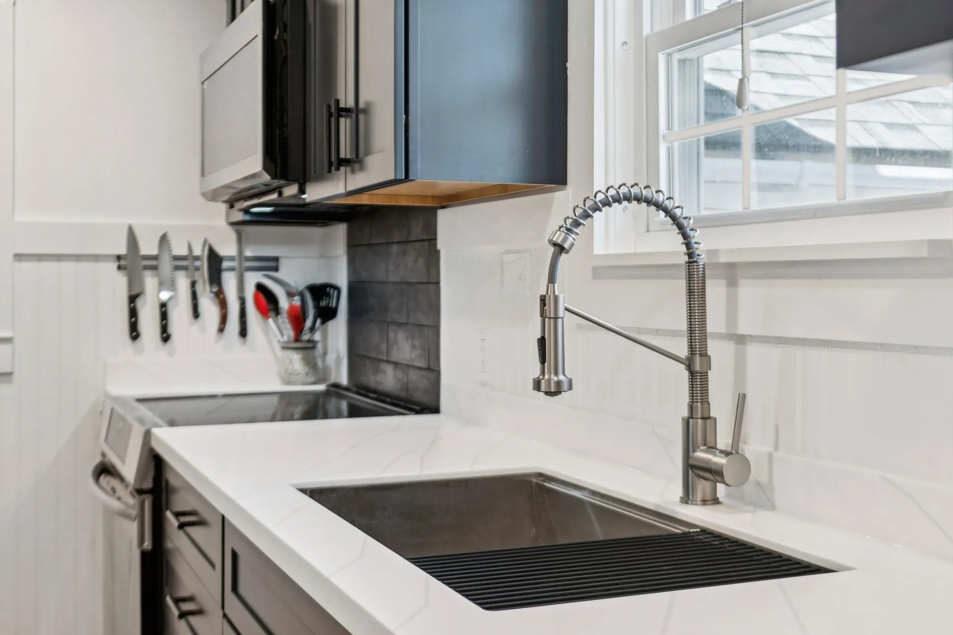 5 Jones Avenue Lebanon NH 03784