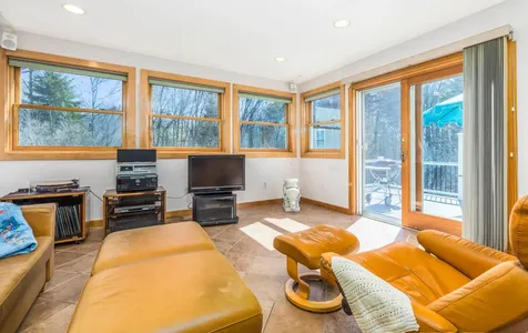 536 Middle Road Portsmouth NH 03801