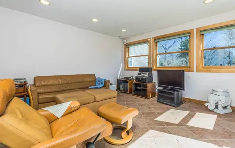 536 Middle Road Portsmouth NH 03801