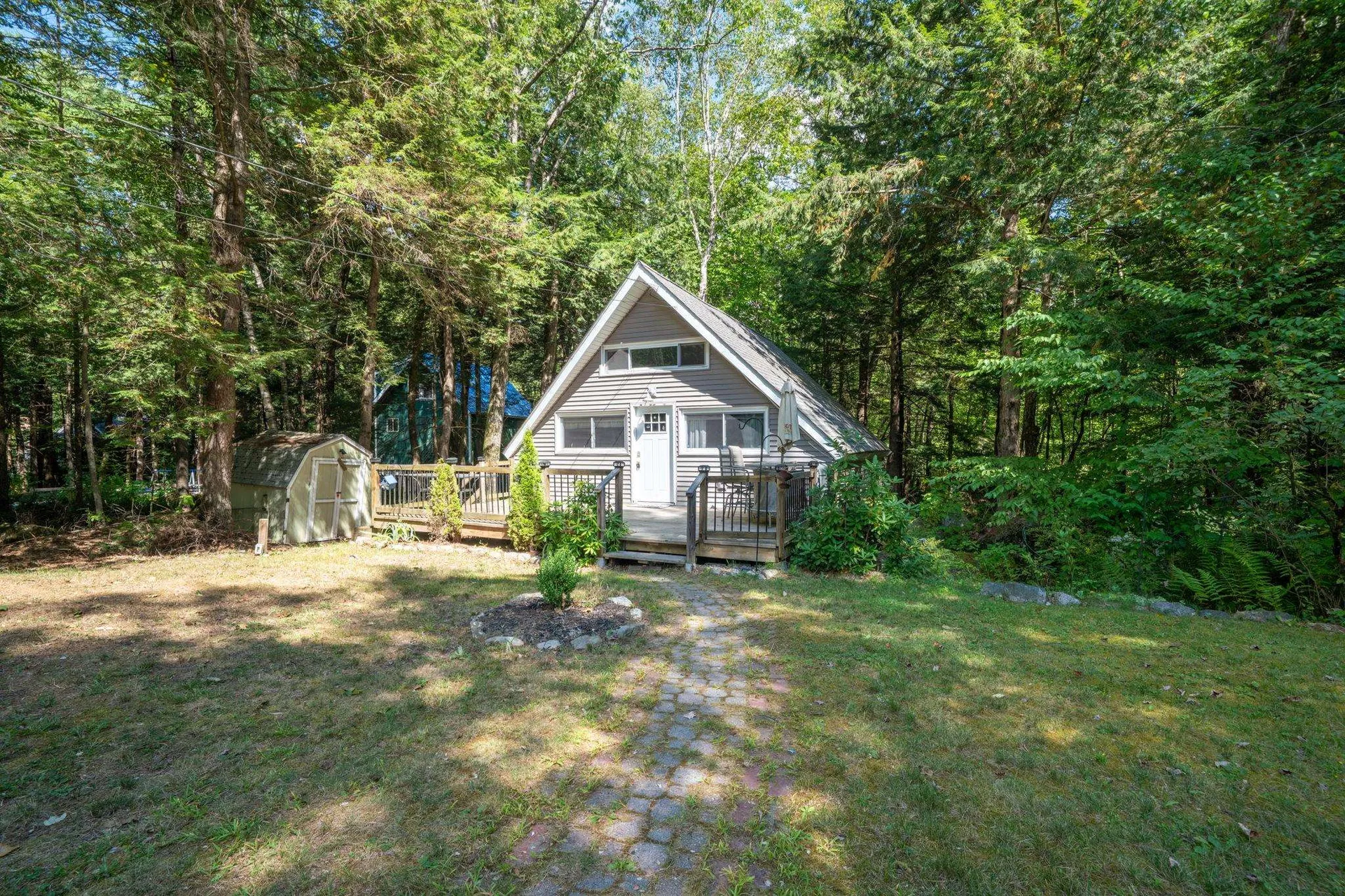 24 Raccoon Alley Hillsborough NH 03244