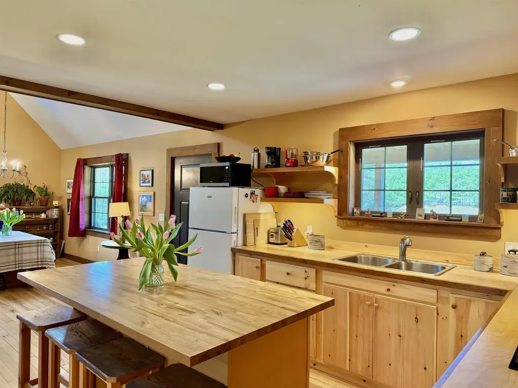 71 Grouse Lane Weathersfield VT 05151