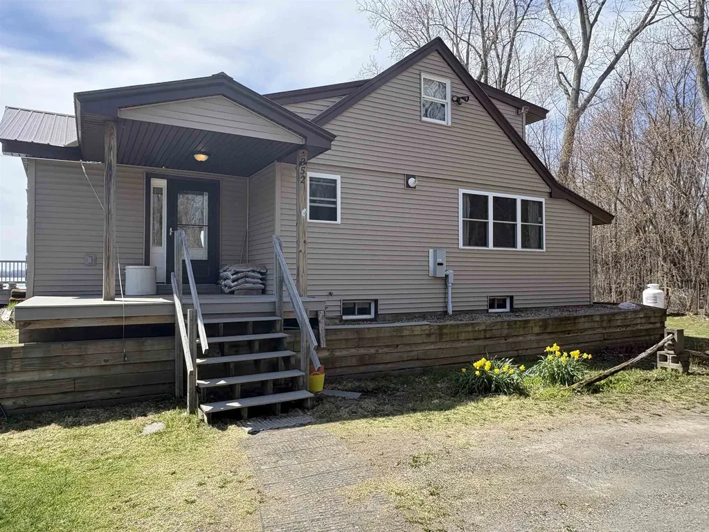 352 Canal Lane North Hero VT 05474