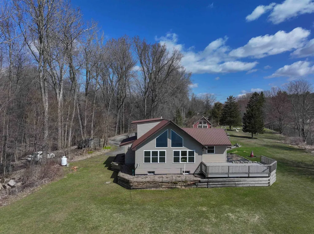 352 Canal Lane North Hero VT 05474