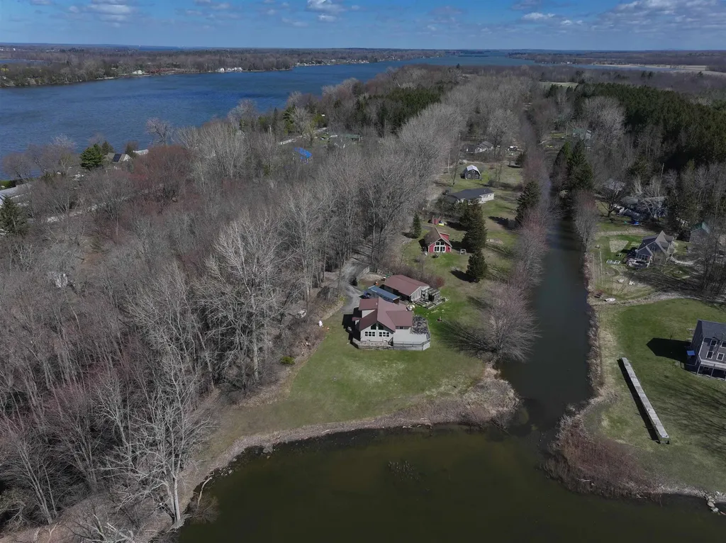 352 Canal Lane North Hero VT 05474