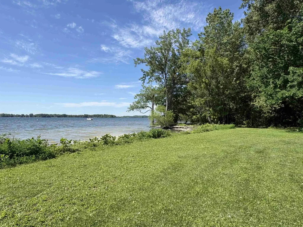 352 Canal Lane North Hero VT 05474