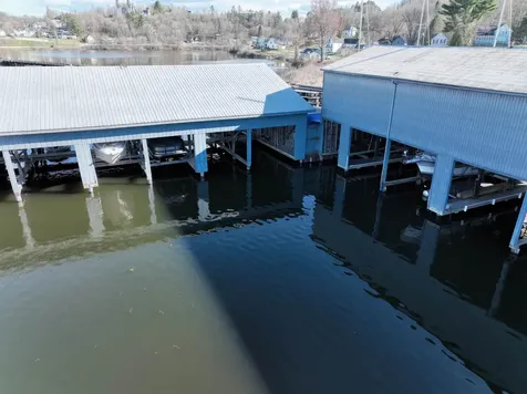 197 Farrants Point Newport City VT 05855