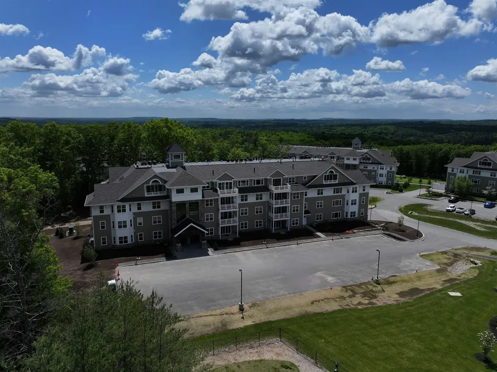 4 Longview Drive Atkinson NH 03811