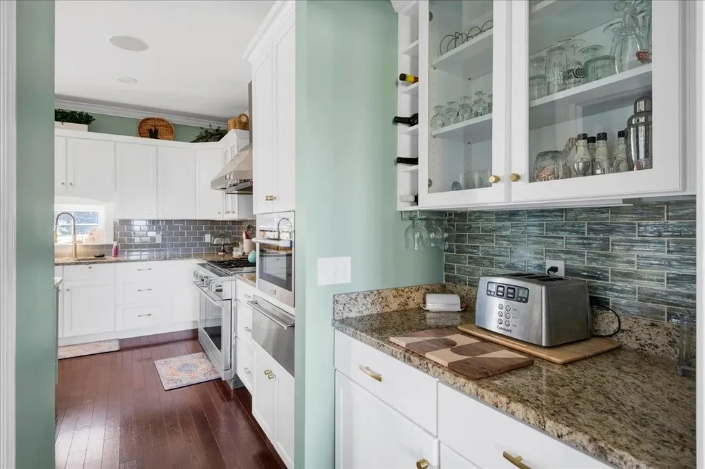 176 Boulder Hill Drive Shelburne VT 05482