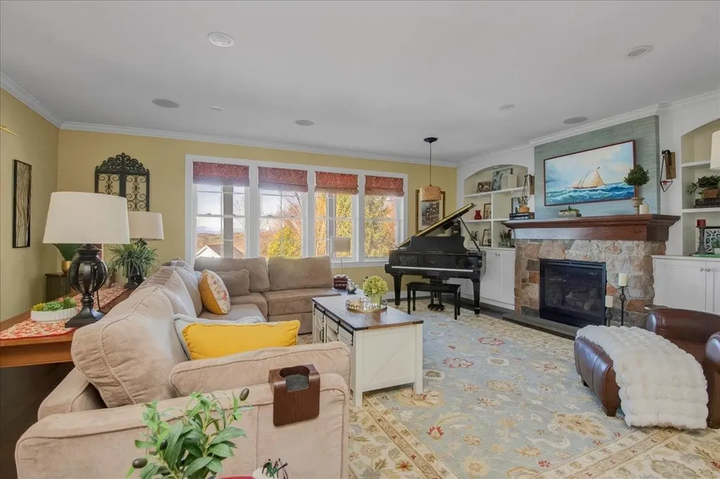 176 Boulder Hill Drive Shelburne VT 05482