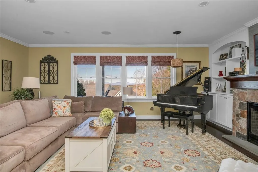 176 Boulder Hill Drive Shelburne VT 05482