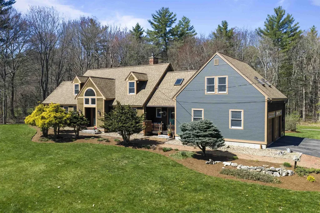 17 Madison Avenue Kingston NH 03848