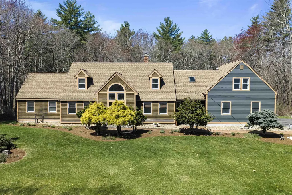 17 Madison Avenue Kingston NH 03848