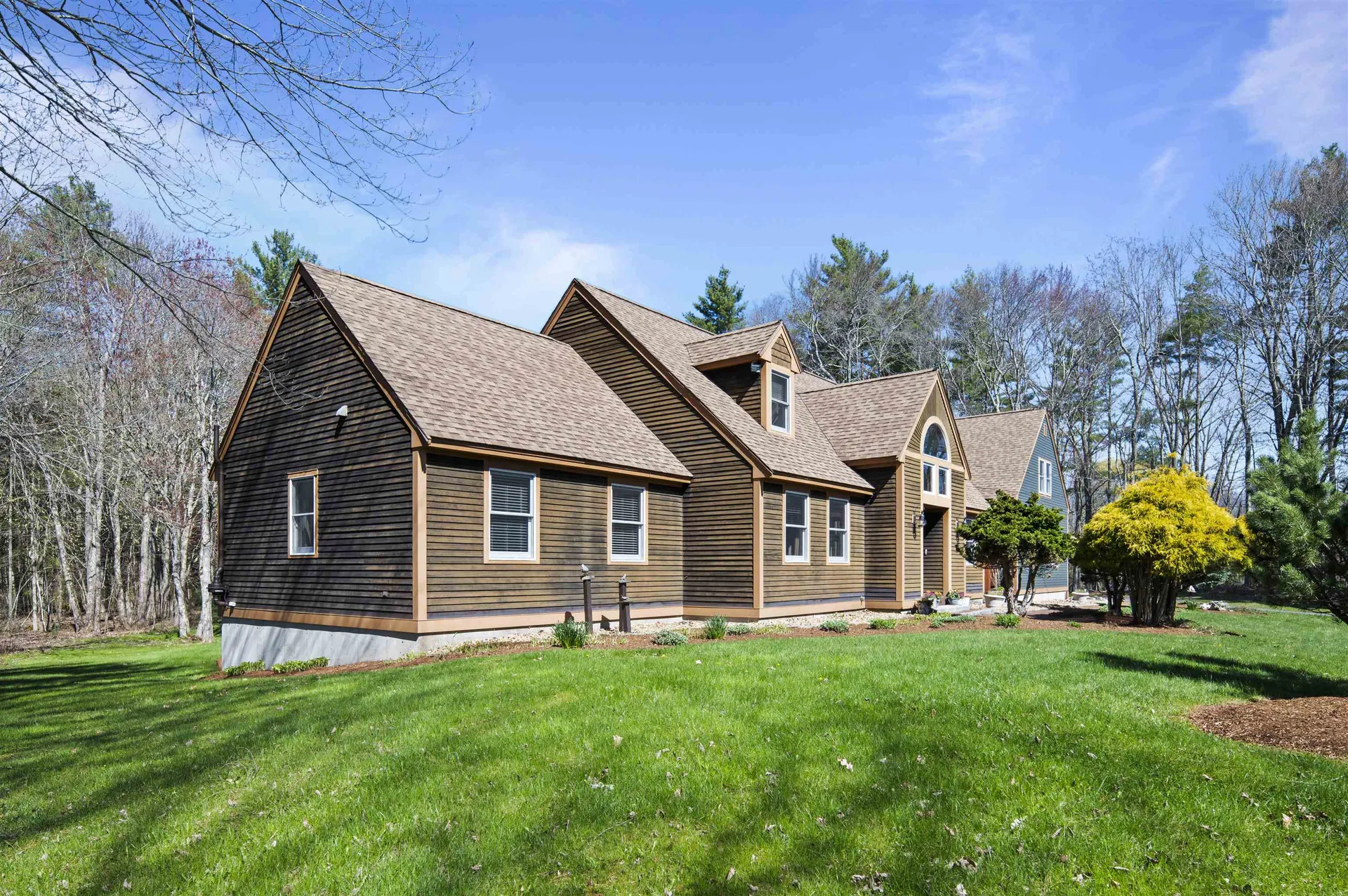 17 Madison Avenue Kingston NH 03848