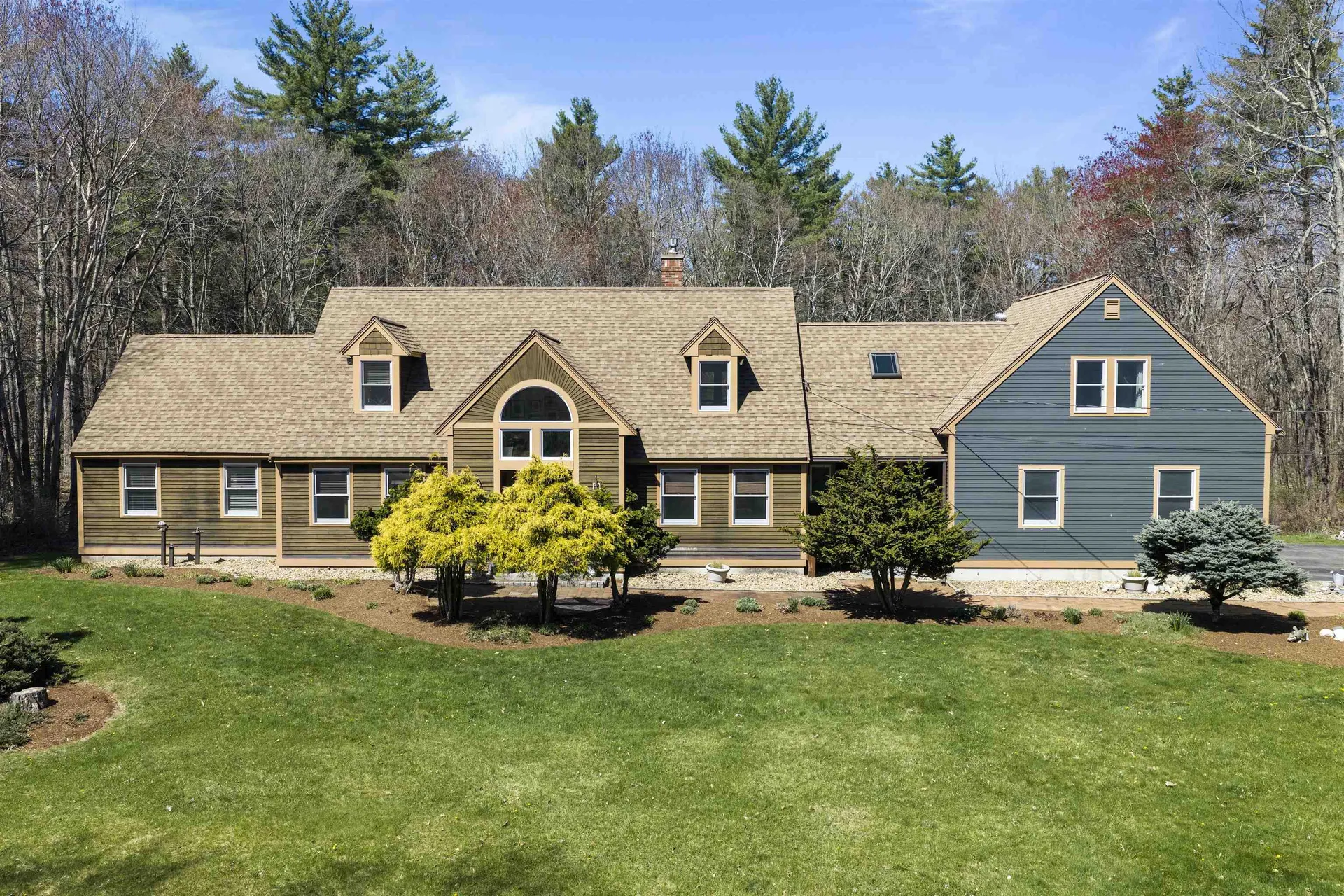 17 Madison Avenue Kingston NH 03848