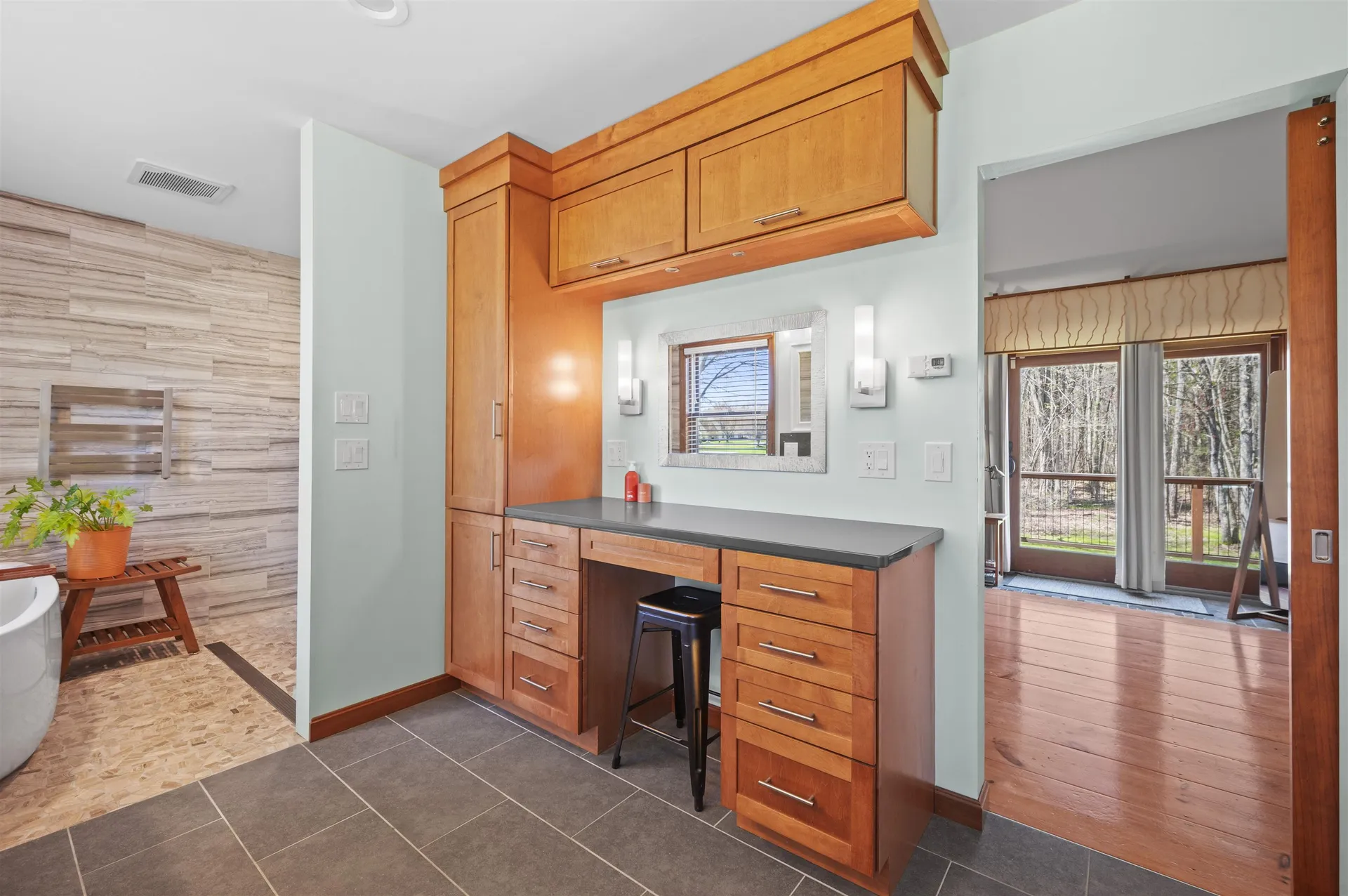17 Madison Avenue Kingston NH 03848